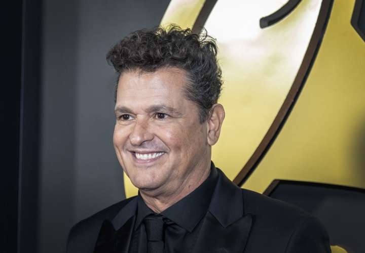 Carlos Vives es coronado como la Persona del Año en los Latin Grammy