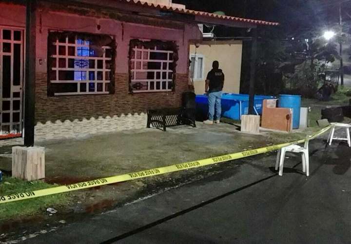 Escena del ataque a tiros que deja un muerto y un herido.