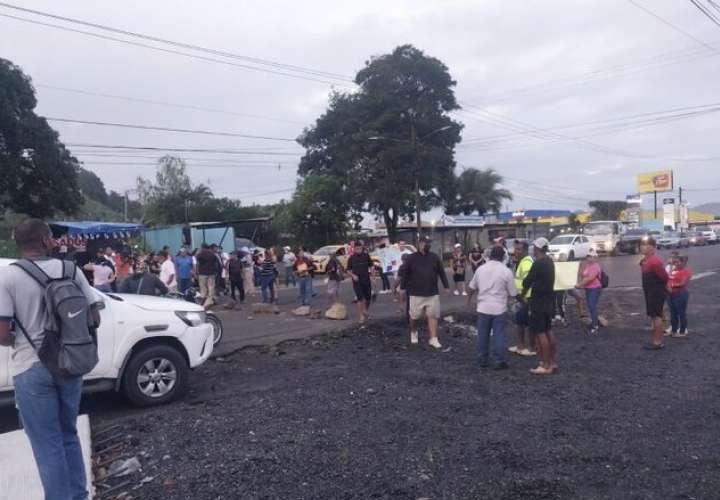 Protesta en Chilibre exigen agua potable 24/ 7.