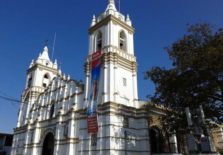 Nada de misas en Herrera y Los Santos