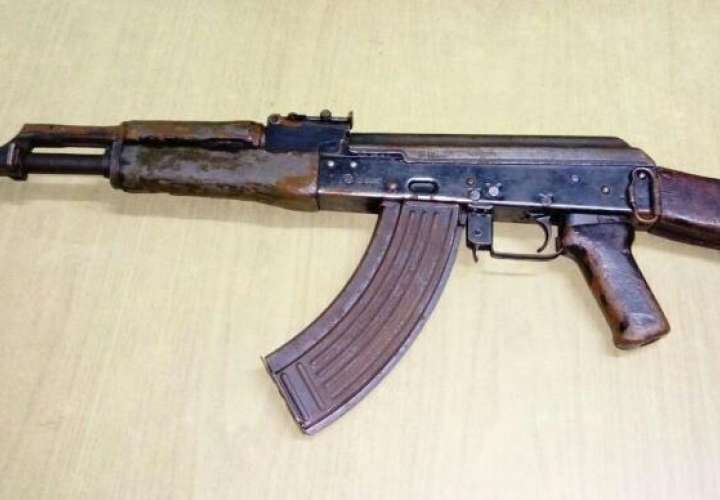 Ubican AK-47 en Las Lomas