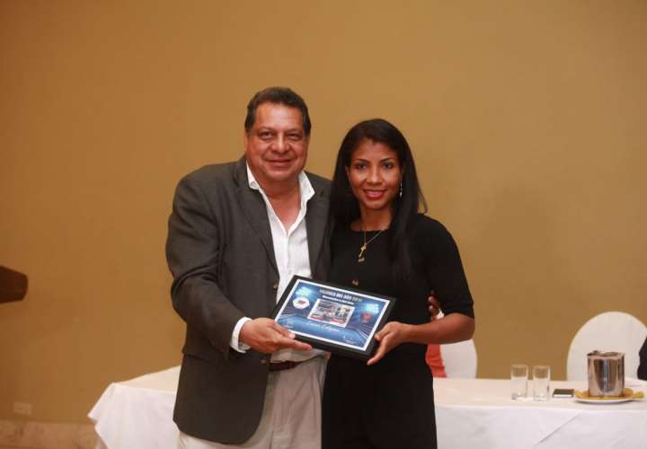 Jaime Arboleda encabezó premiación de la Comibox de Panamá 