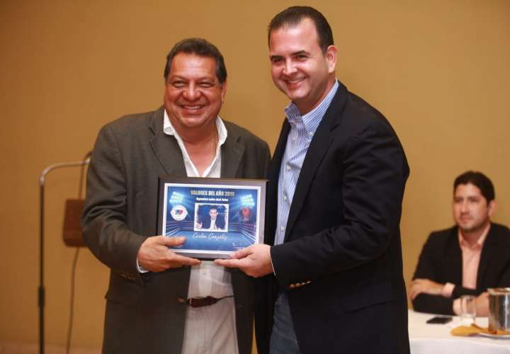 Jaime Arboleda encabezó premiación de la Comibox de Panamá 