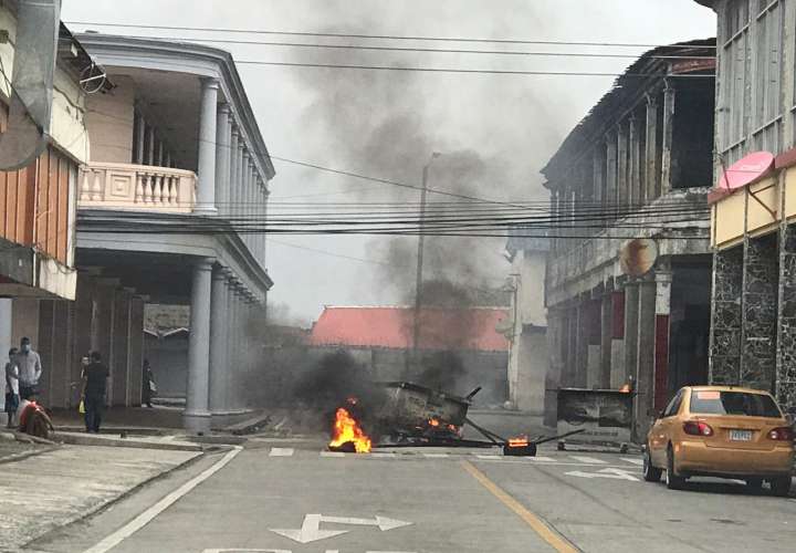 Protestas en Colón no cesan