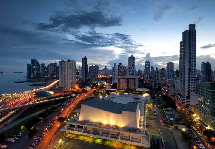Firman decreto que incentiva y dinamiza la actividad turística en Panamá