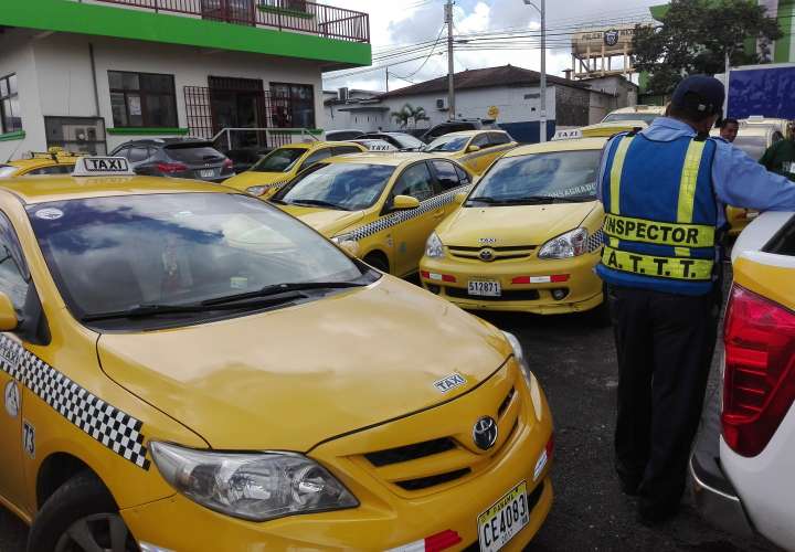 "Palancas" cuestionan a dirigentes de taxis por introducción de nuevos cupos
