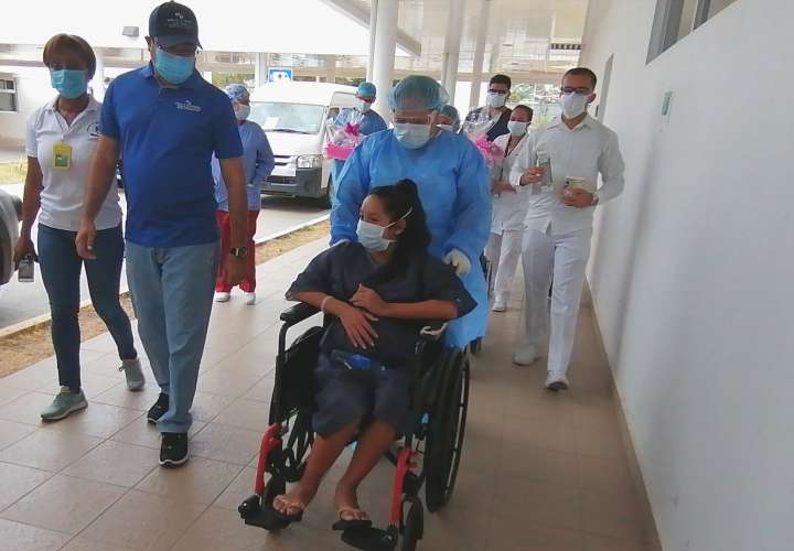 Paciente embarazada se recupera de Covid-19 en Herrera