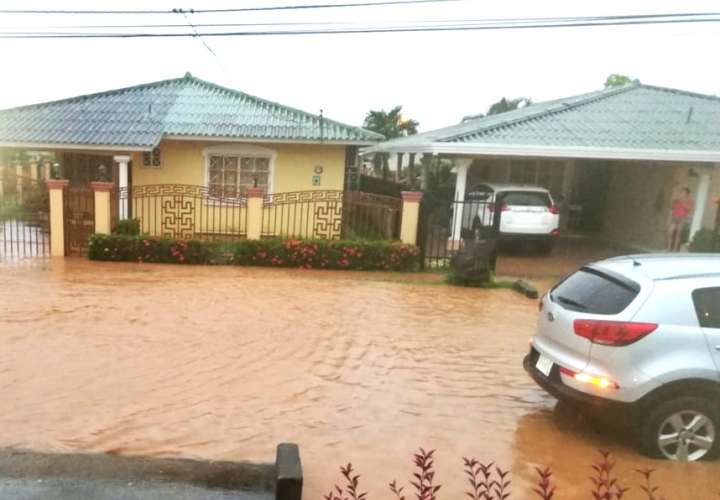Más de una decena de casas afectadas por inundaciones 
