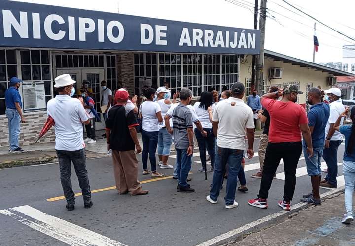 Protesta de ex empleados municipales de Arraiján