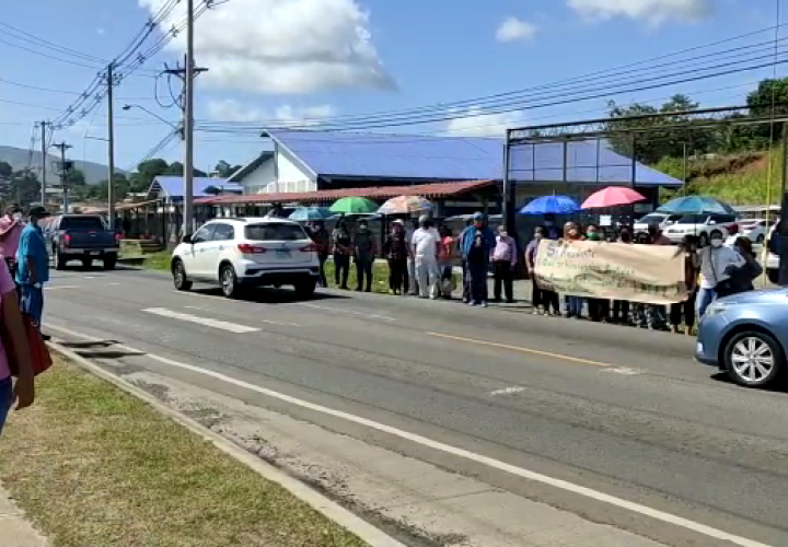 Docentes exigen mejoras en plantel 