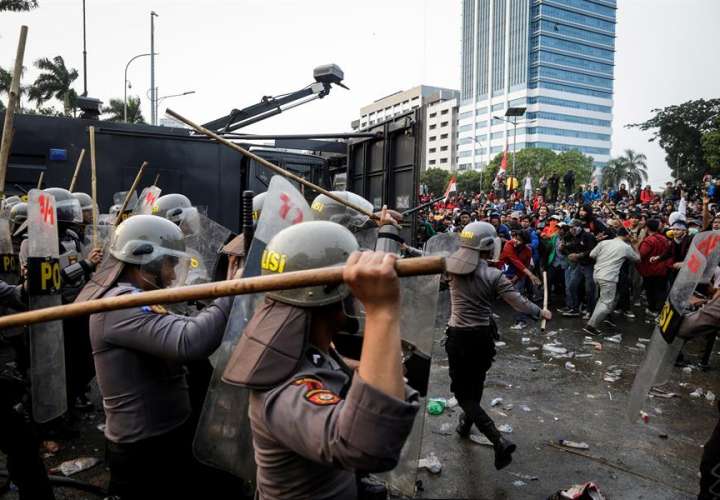 Nuevas manifestaciones contra regresiva reforma del Código Penal en Indonesia