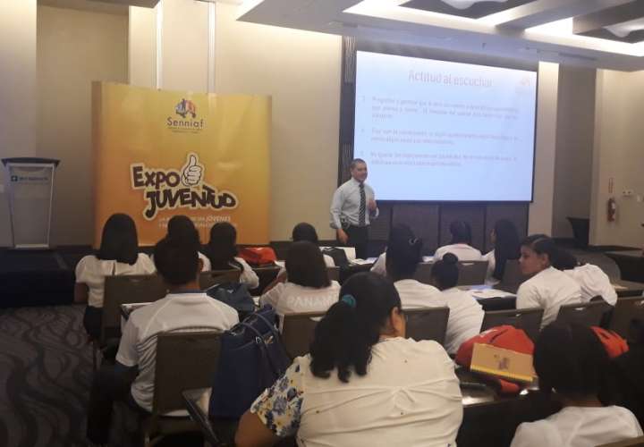 Jóvenes participan en ExpoJuventud 2018