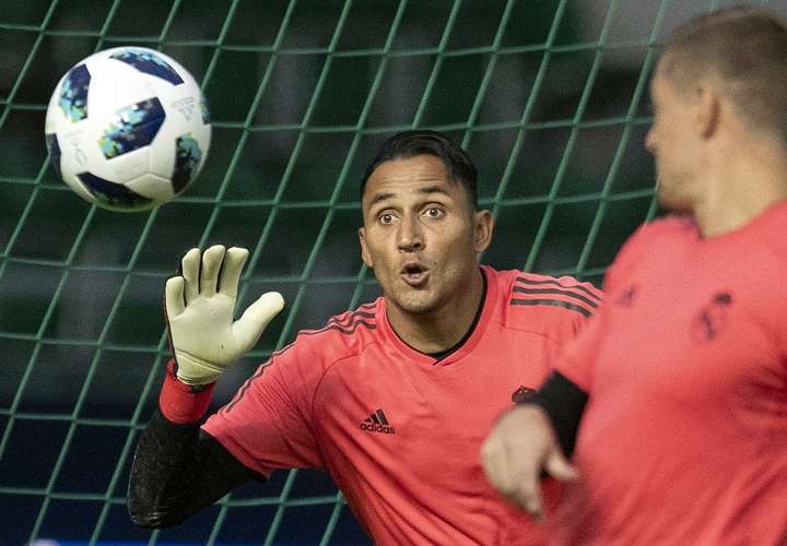 El costarricense Keylor Navas alimenta el debate en la portería tras la Supercopa. Foto: AP