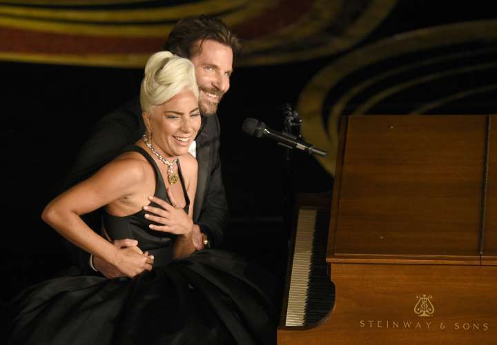 Lady Gaga aclara que no hay romance con Bradley Cooper, logró engañar al público