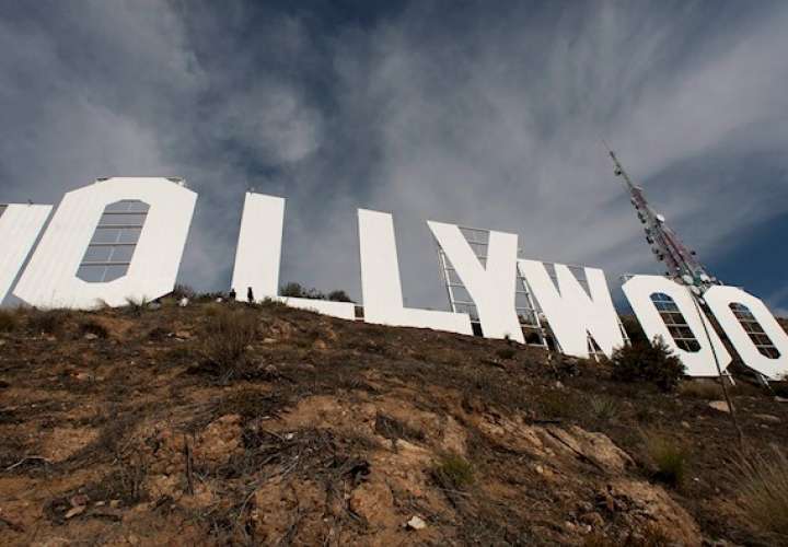 Fotografía de archivo del letrero de Hollywood, en Los Ángeles (California, EE.UU.). EFE
