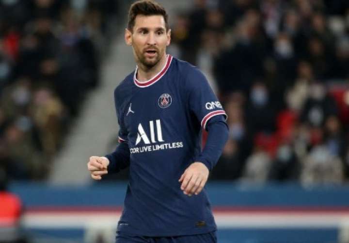 Lionel Messi regresa a Francia luego de superar covid