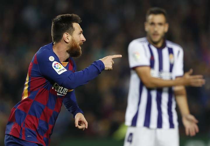 Lionel Messi celebra su gol ante el ante el Real Valladolid. Foto: AP