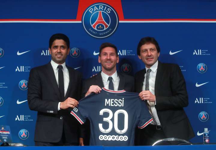 Nasser Al-Khelaifi, Messi y Leonardo. /EFE