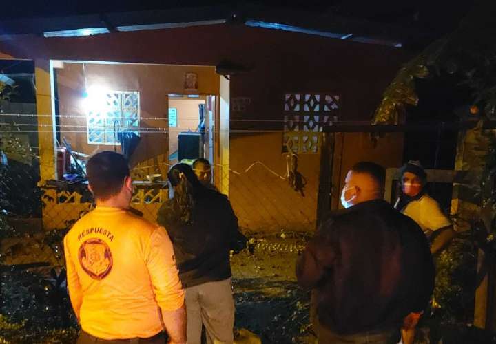 Fuerte aguacero deja afectaciones en varias casas en Remedios