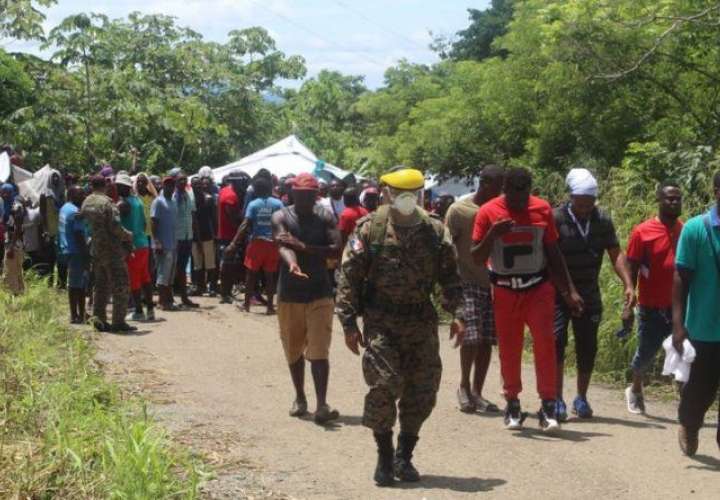 Panamá pide a Colombia una reunión urgente sobre el tráfico de migrantes