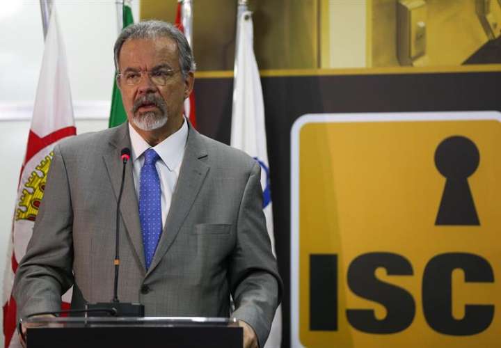 En la imagen, el ministro de Seguridad Pública de Brasil, Raúl Jungmann. EFEArchivo