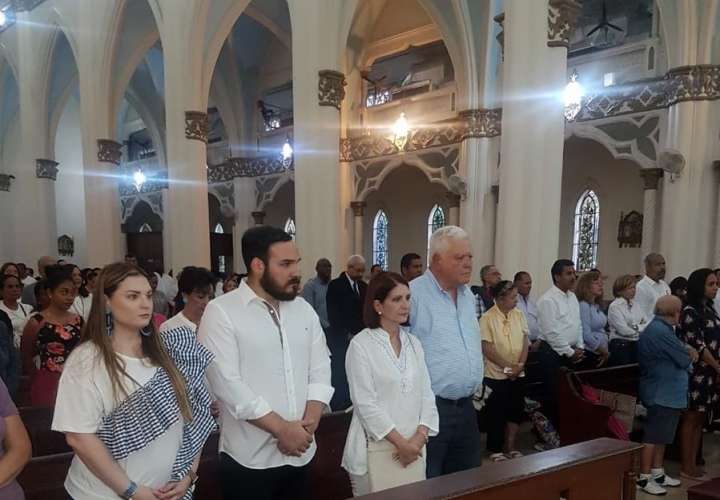 Movimiento Libertad para Martinelli realiza misa en la iglesia del Carmen