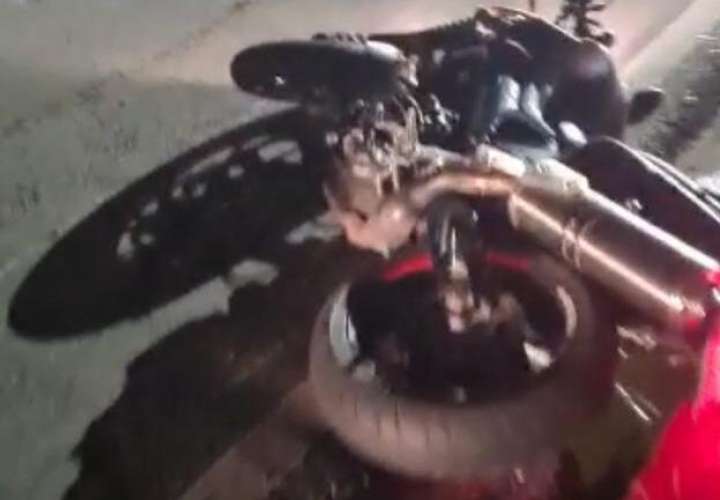 Motorizado se accidenta en avenida Nacional y muere en hospital  [Video]