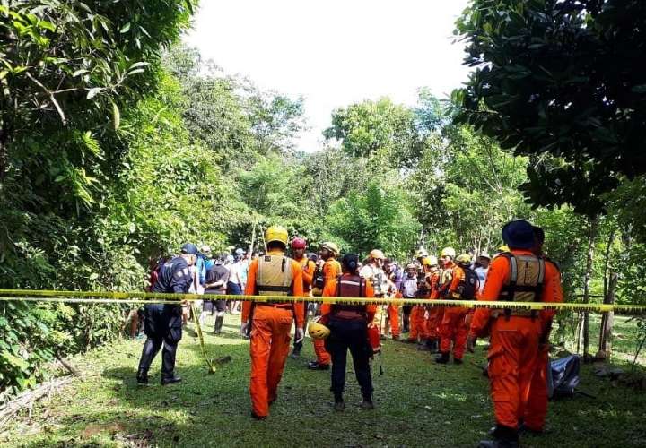 El cuerpo fue ubicado un kilómetro de distancia de donde fue arrastrado en Santa Marta. Foto: Sinaproc
