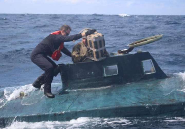Incautan narcosubmarino con "coca" valorada en $165 millones 