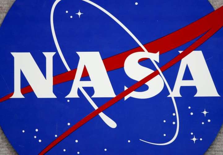 La NASA ofrece un boleto de viaje simbólico a quienes deseen enviar su nombre en un microprocesador hasta el planeta a unos 54,6 millones de kilómetros de la Tierra. EFE/Archivo