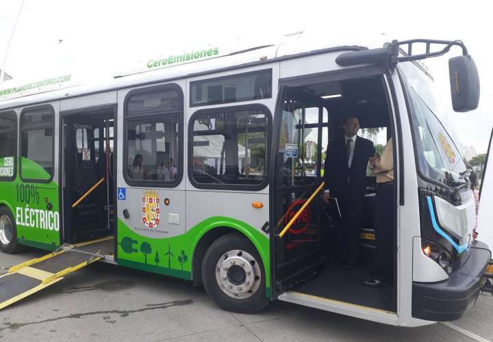 Arranca bus eléctrico en Casco Antiguo