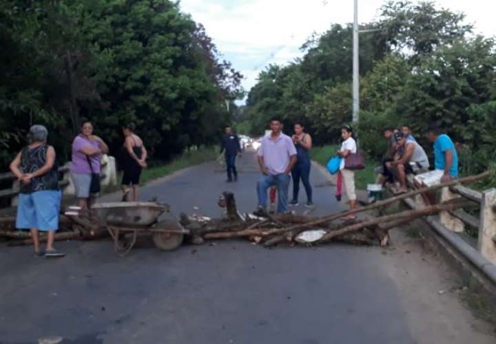 Protestas comunitarias en Los Santos y Veraguas