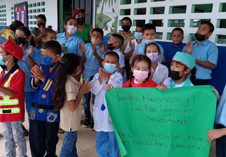 Niños de la comunidad de El Llanillo piden nombramiento de maestros