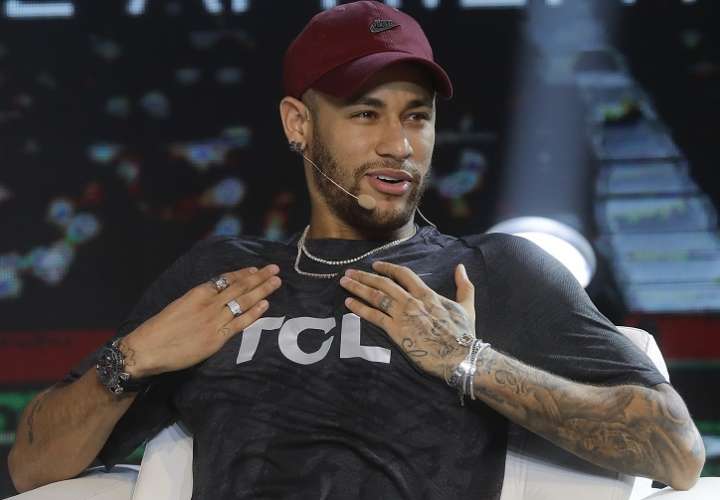 Neymar volverá de su lesión en dos semanas. Foto: AP