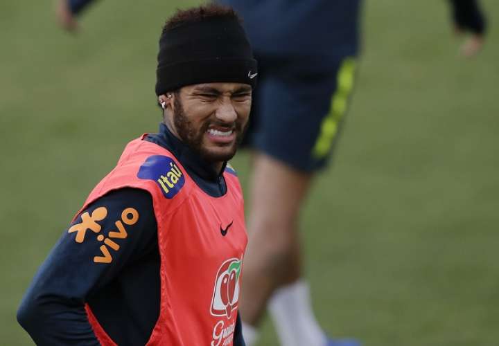 Neymar Jr., estrella de la selección brasileña/ AP