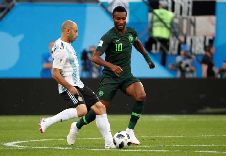 El padre de Obi Mikel, capitán de la selección de Nigeria, fue secuestrado horas antes del encuentro del Mundial contra Argentina. Foto EFE