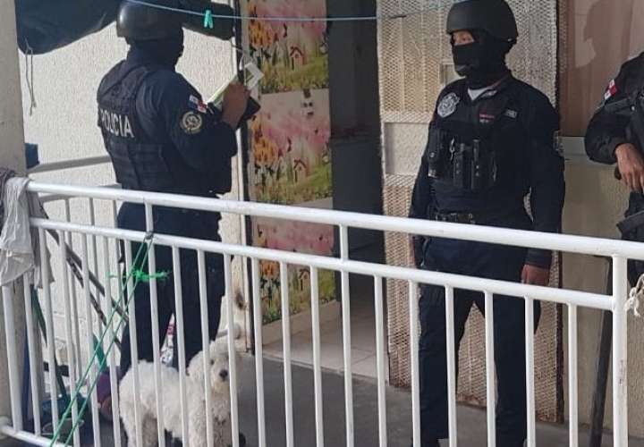 Operativo policial en Colón concluye con 12 detenidos 