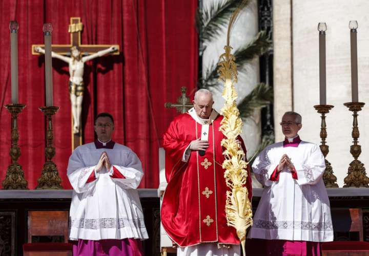 El papa Francisco pidió que se depongan las armas y se llegue a 