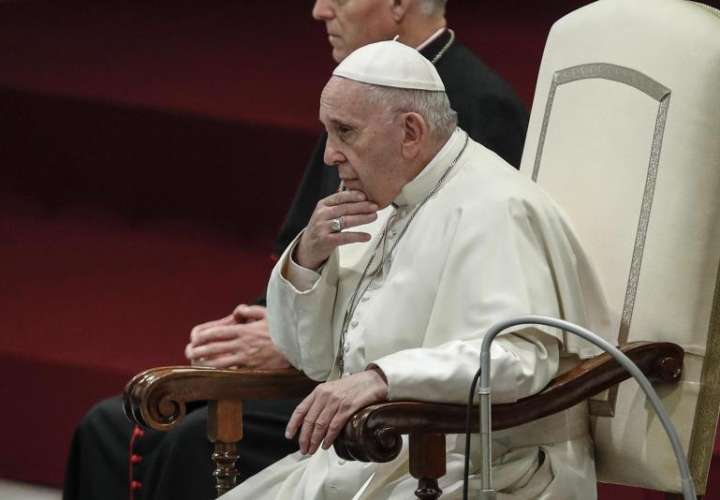 En la imagen del papa Francisco preside su tradicional audiencia general en el Vaticano. EFE/ Archivo