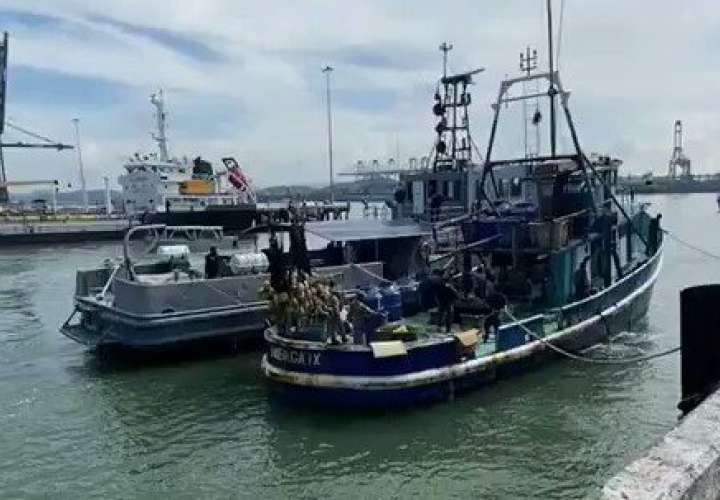 Sorprenden embarcación pesquera cargada con droga en isla San José  [Video]