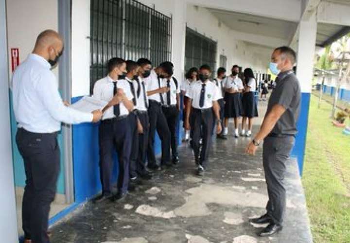 Meduca aplica prueba Pisa a más de 250 estudiantes de Panamá Este