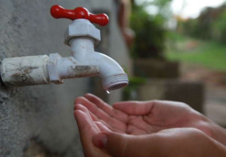 Santiagueños con baja presión de agua por trabajos de reparación mañana