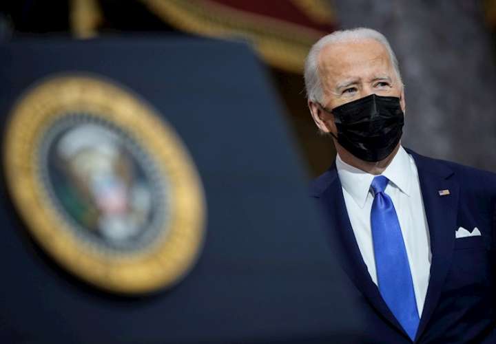 El presidente de EE.UU. Joe Biden en la conmemoración del primer aniversario del asalto al Capitolio en Washington (EE.UU). EFE