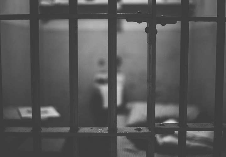 Según reposa en el expediente que adelantó la Fiscalía, el hombre intimidó a las adolescentes y abusó de ellas con violencia. Foto: Ilustrativa - Pixabay