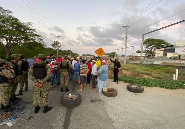 Protesta en Chepo contra invasores de tierra.