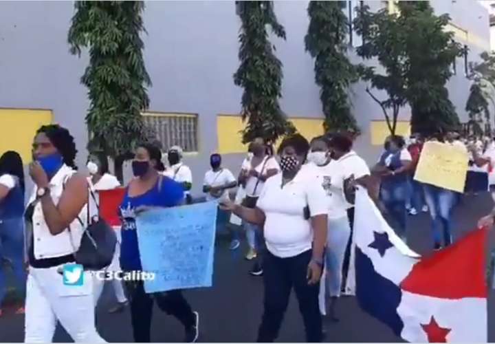 Mujeres de Colón denuncian que tienen hambre y piden empleo (Video)