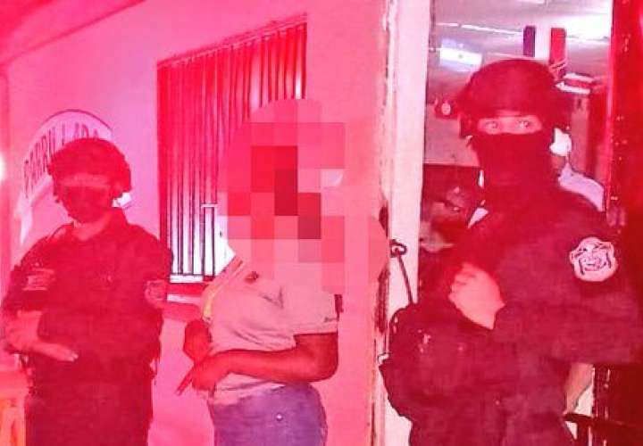 Menores rebeldes. Más de 60 fueron retenidos en un bar de Casco Viejo [Video]