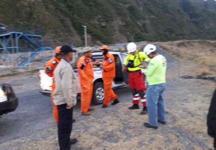 Rescatan a dos personas afectadas por bajas temperaturas en el volcán Barú