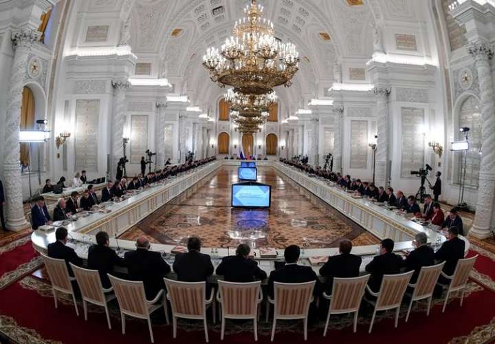 Vista general de una reunión del Consejo de Estado, presidida por el presidente ruso, Vladímir Putin, en el Kremlin, en Moscú. EFEArchivo