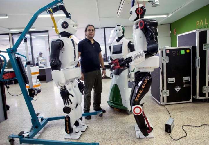 El catálogo de Pal Robotics cuenta ahora con robots como Tiago, un androide 